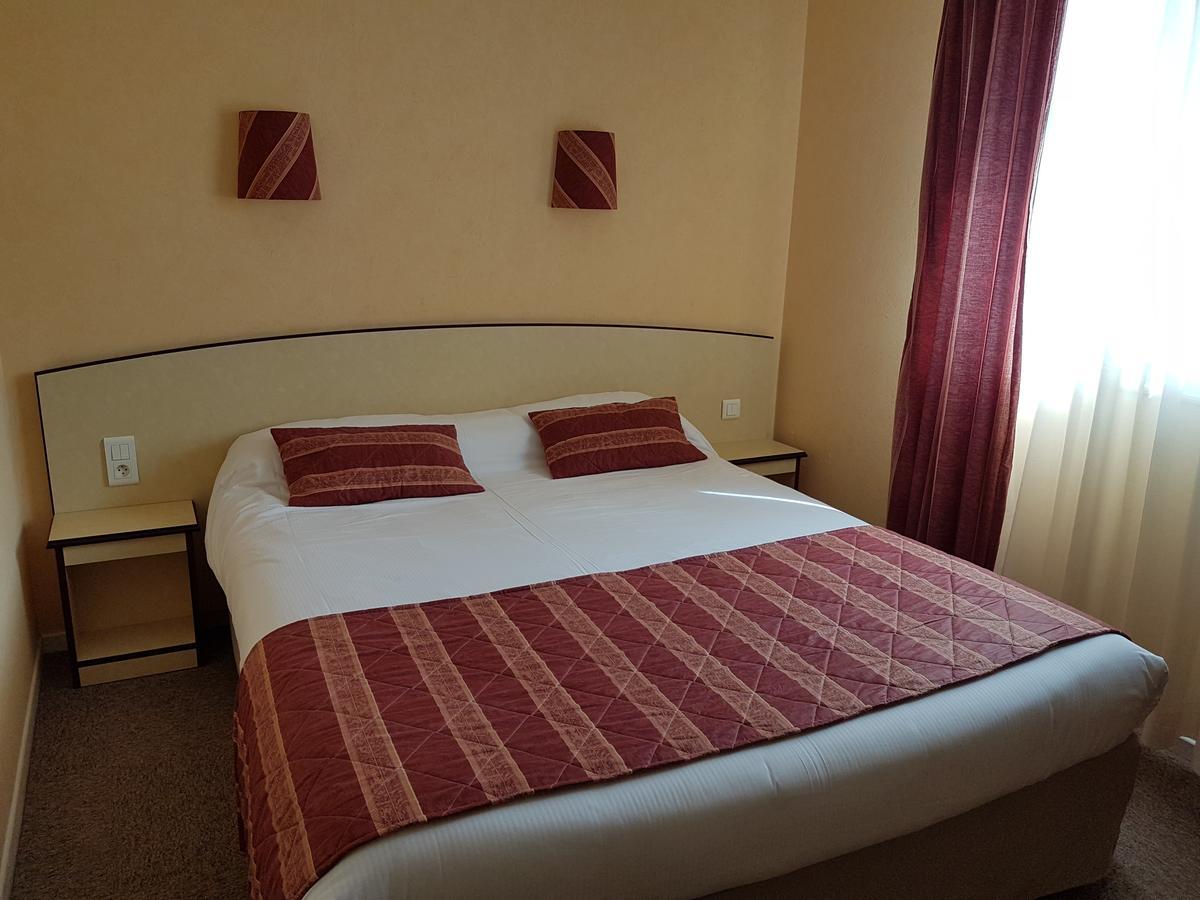 Logis Hotel Le Florina Sainte-Florine Екстер'єр фото